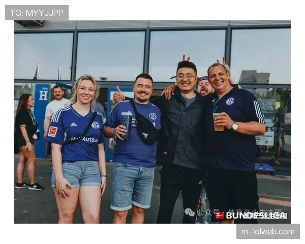 德甲俱乐部联合举办“足球无障碍”活动,邀请残疾球迷现场观赛 德甲俱乐部联合举办“足球无障碍”活动,邀请残疾球迷现场观赛